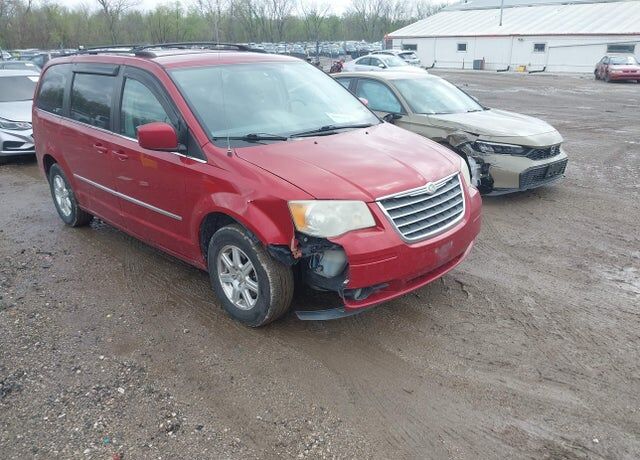 2009 CHRYSLER Town and Country