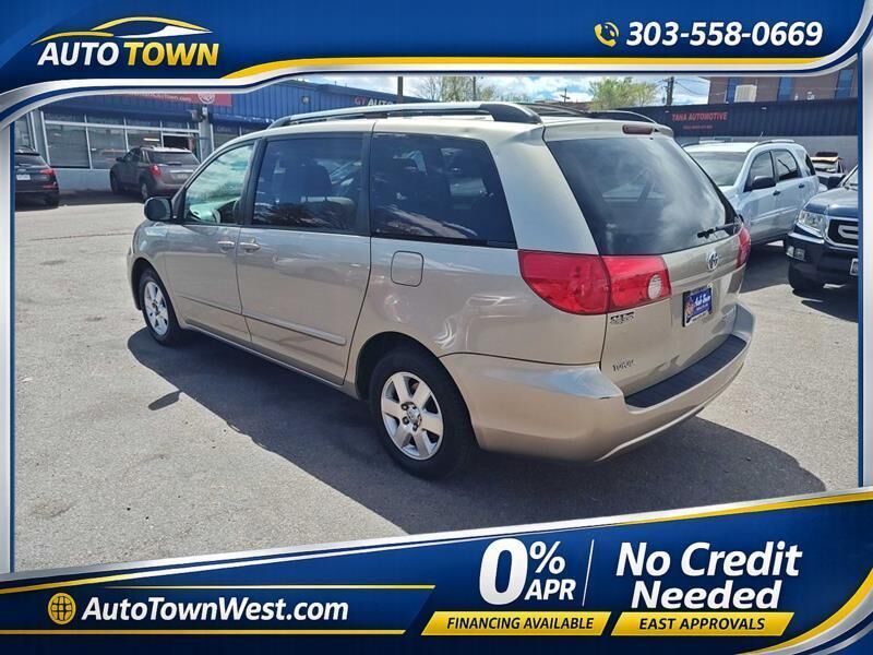 2008 TOYOTA Sienna