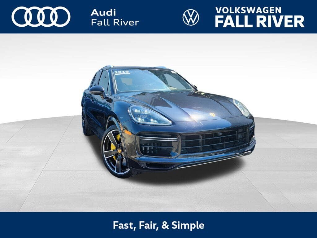 2019 PORSCHE Cayenne