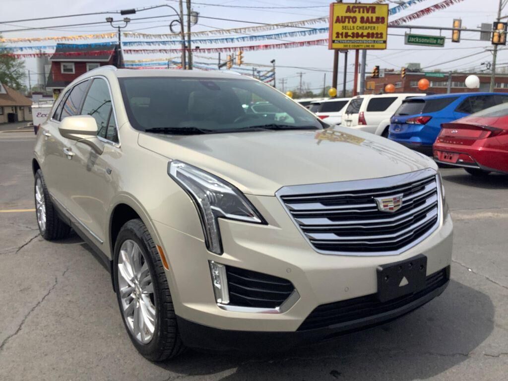 2017 CADILLAC XT5