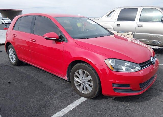 2015 VOLKSWAGEN Golf