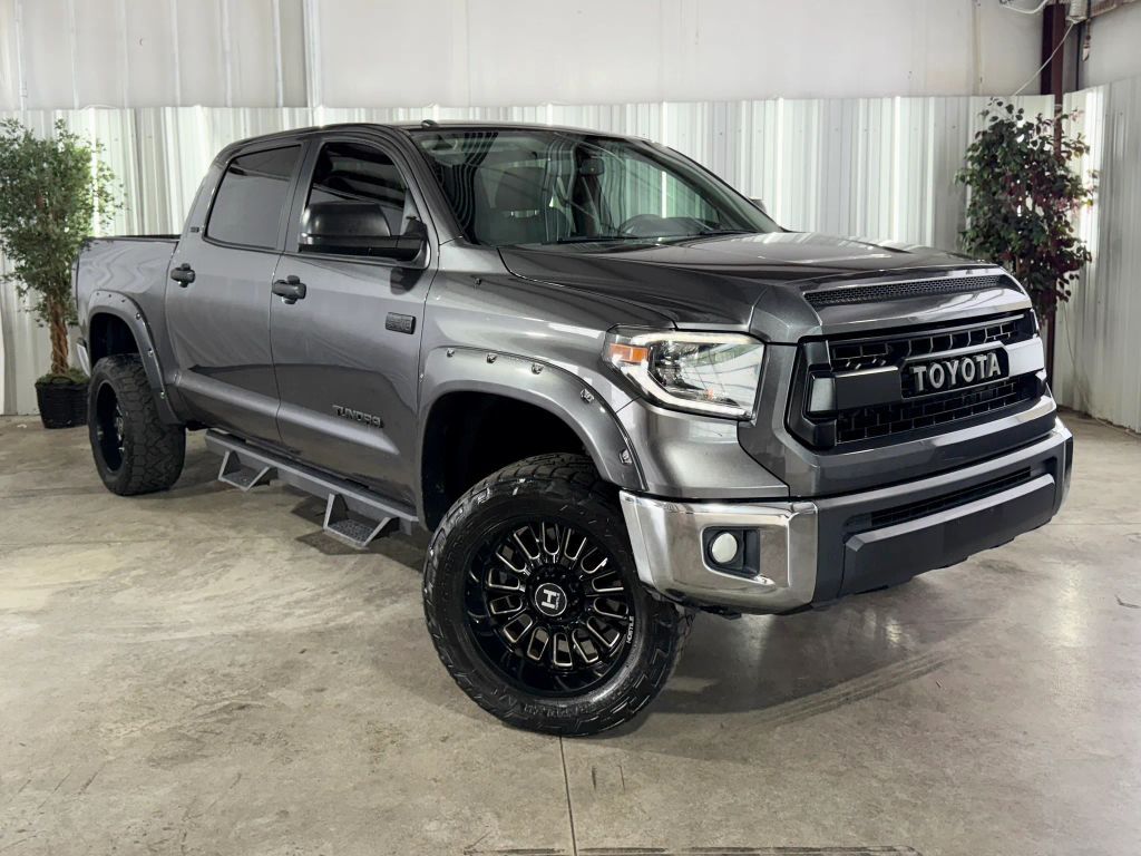 2016 TOYOTA Tundra