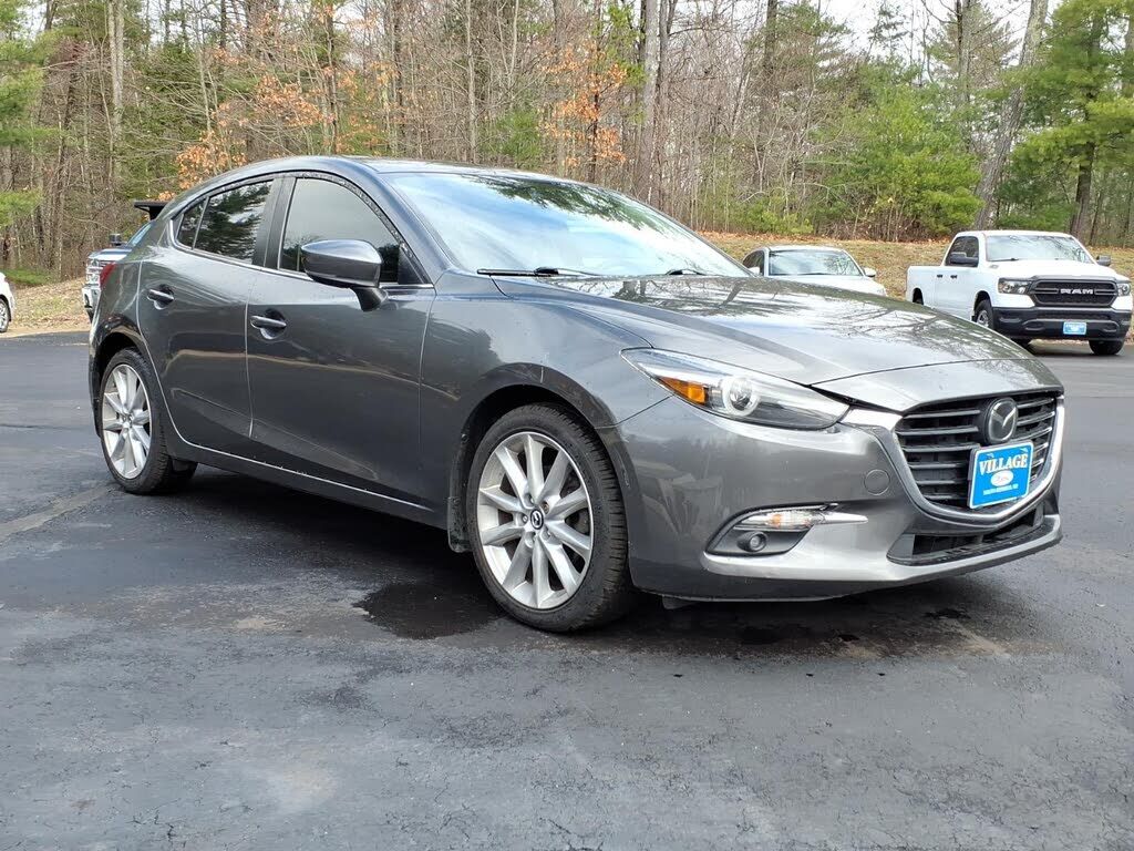 2017 MAZDA Mazda3