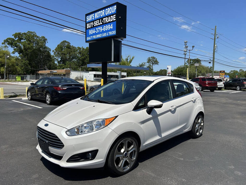 2016 FORD Fiesta