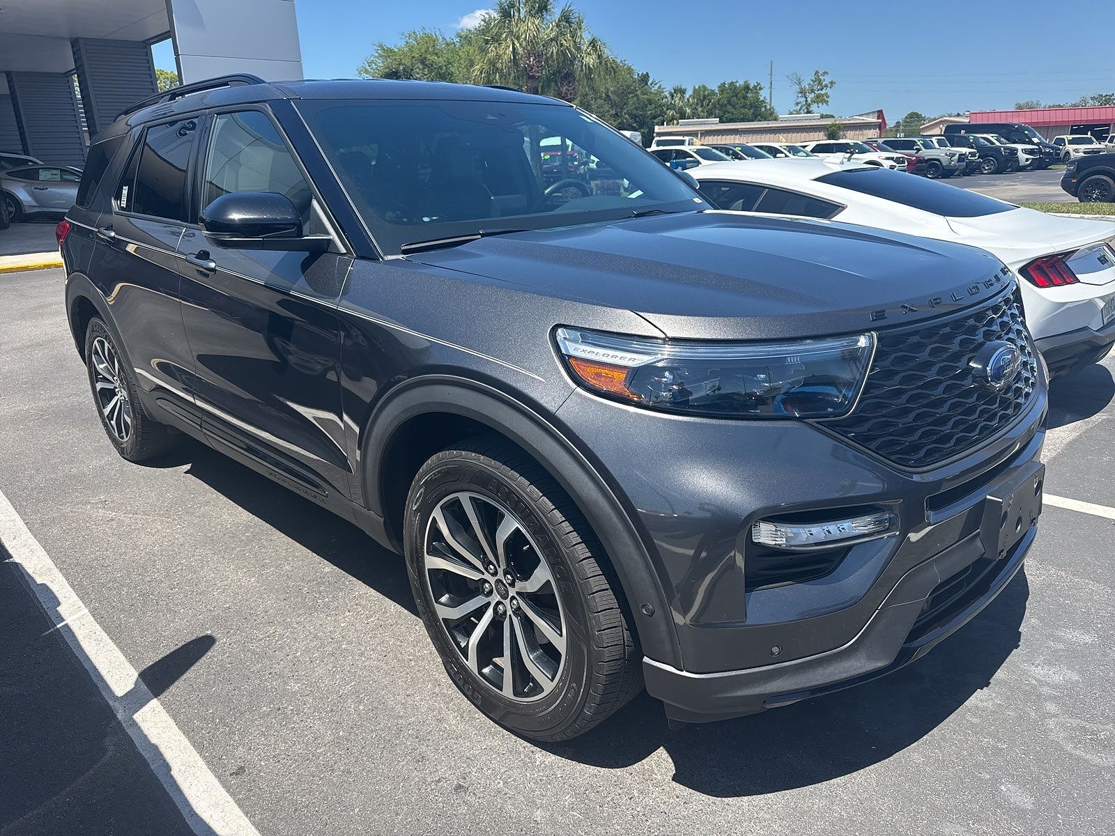 2020 FORD Explorer