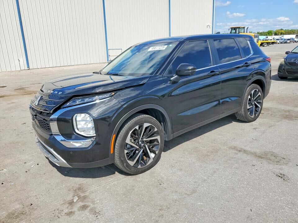 2023 MITSUBISHI Outlander