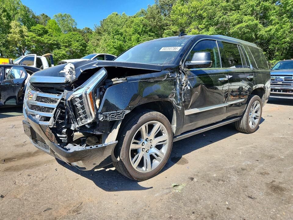 2017 CADILLAC Escalade