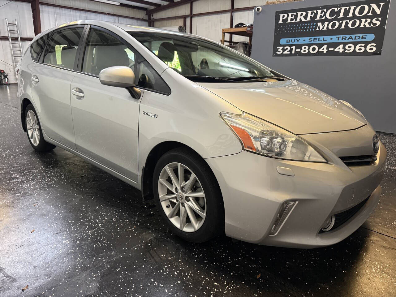 2013 TOYOTA Prius