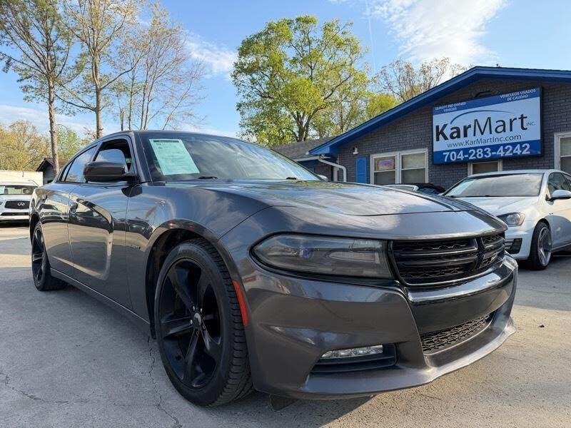 2017 DODGE Charger