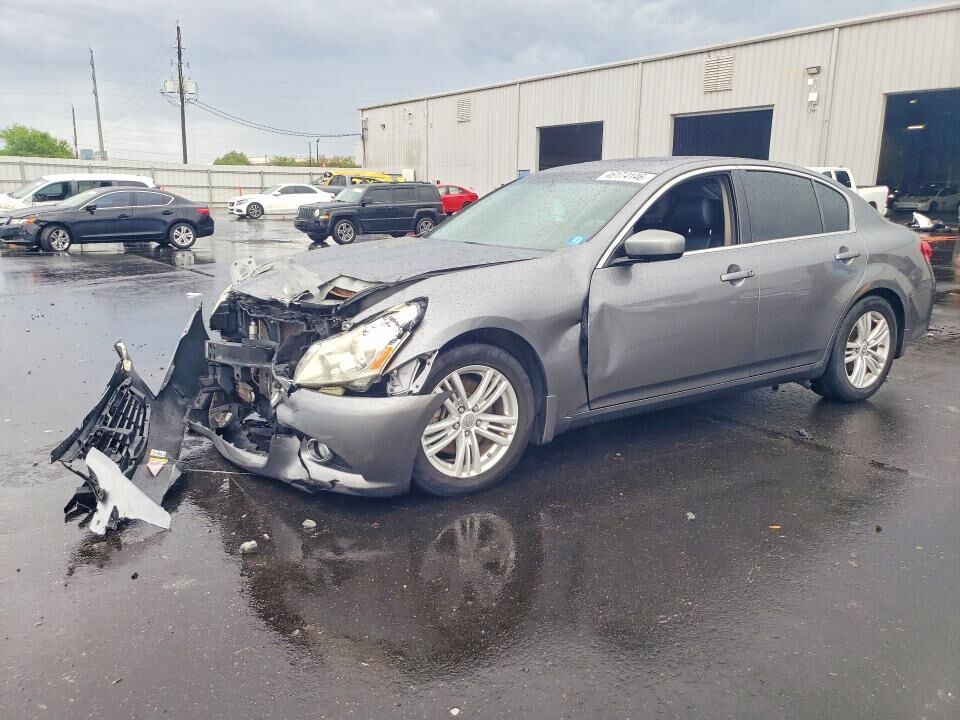 2011 INFINITI G37