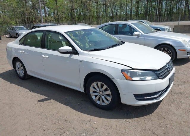 2015 VOLKSWAGEN Passat