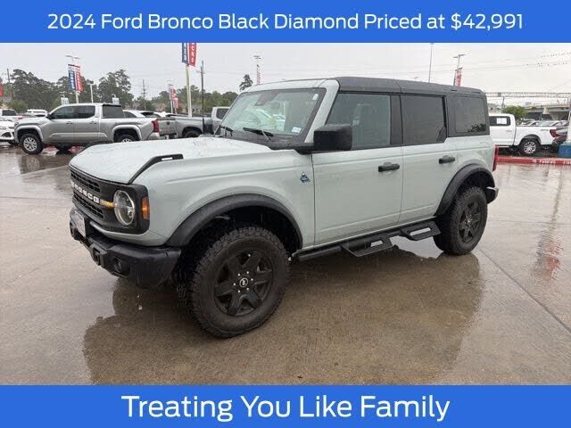 2024 FORD Bronco