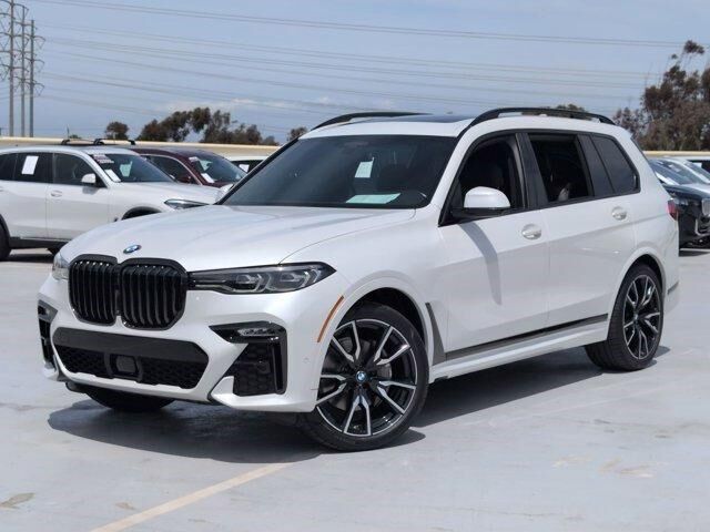 2021 BMW X7