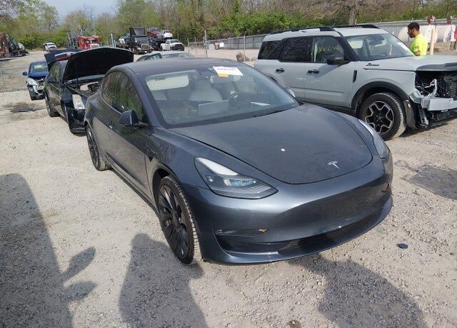 2022 TESLA Model 3