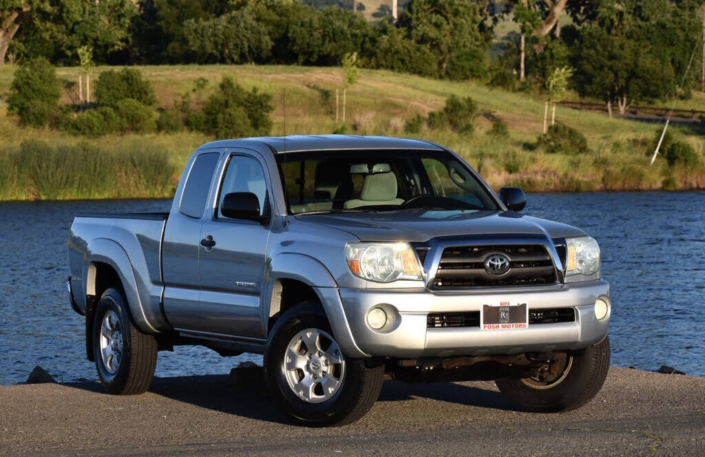 2010 TOYOTA Tacoma