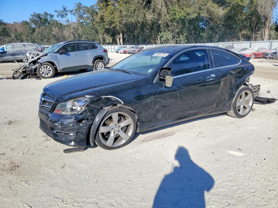 2014 MERCEDES-BENZ C-Class