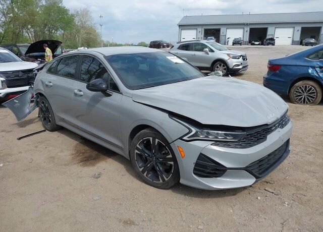 2022 KIA K5