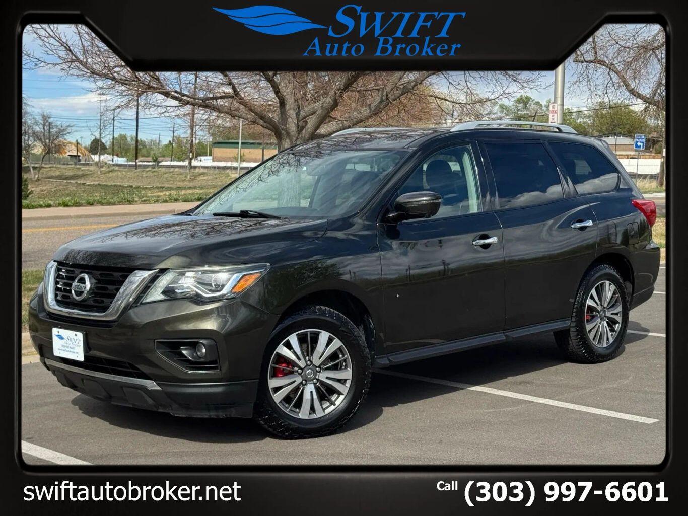 2017 NISSAN Pathfinder