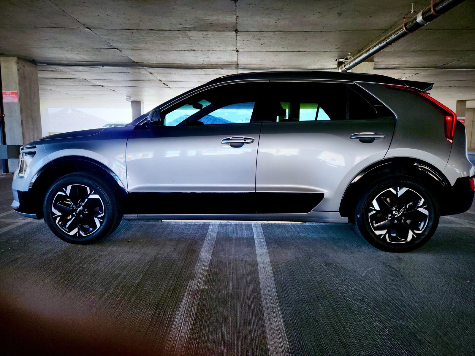 2023 KIA Niro