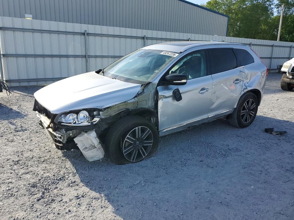 2017 VOLVO XC60