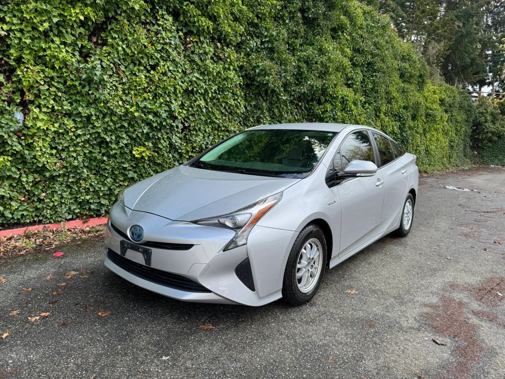 2017 TOYOTA PRIUS