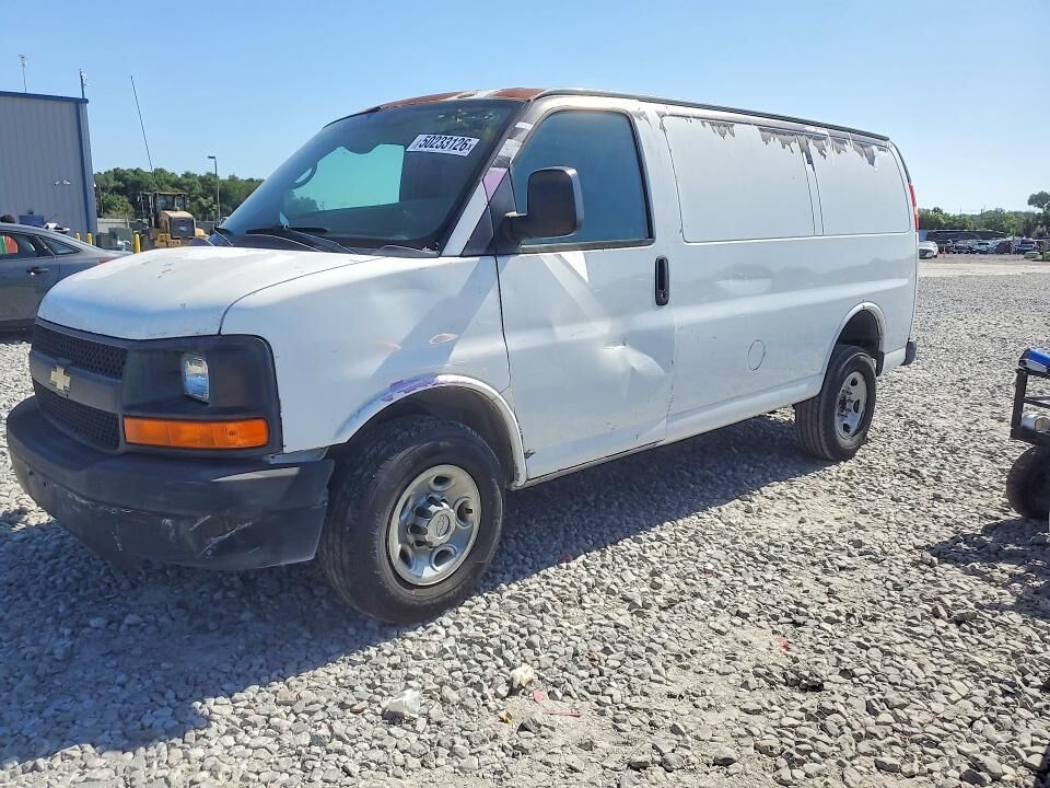 2011 CHEVROLET Express