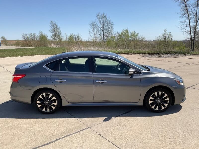2016 NISSAN Sentra