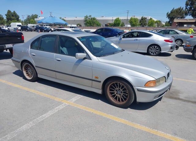 2000 BMW 5 Series