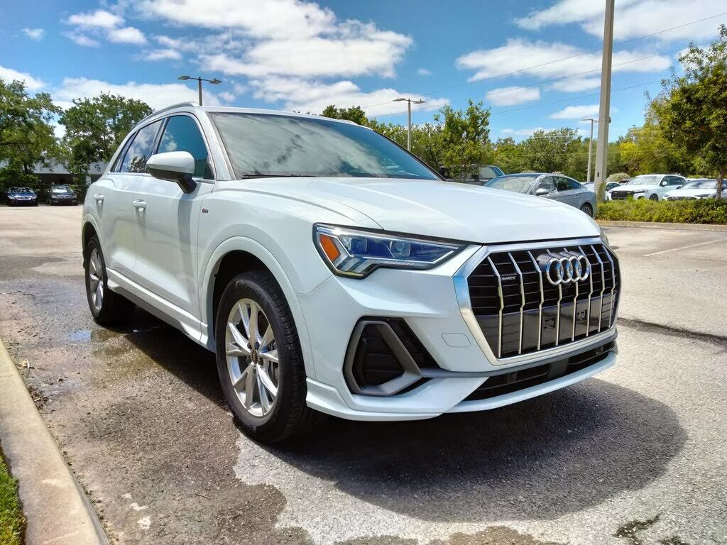 2025 AUDI Q3