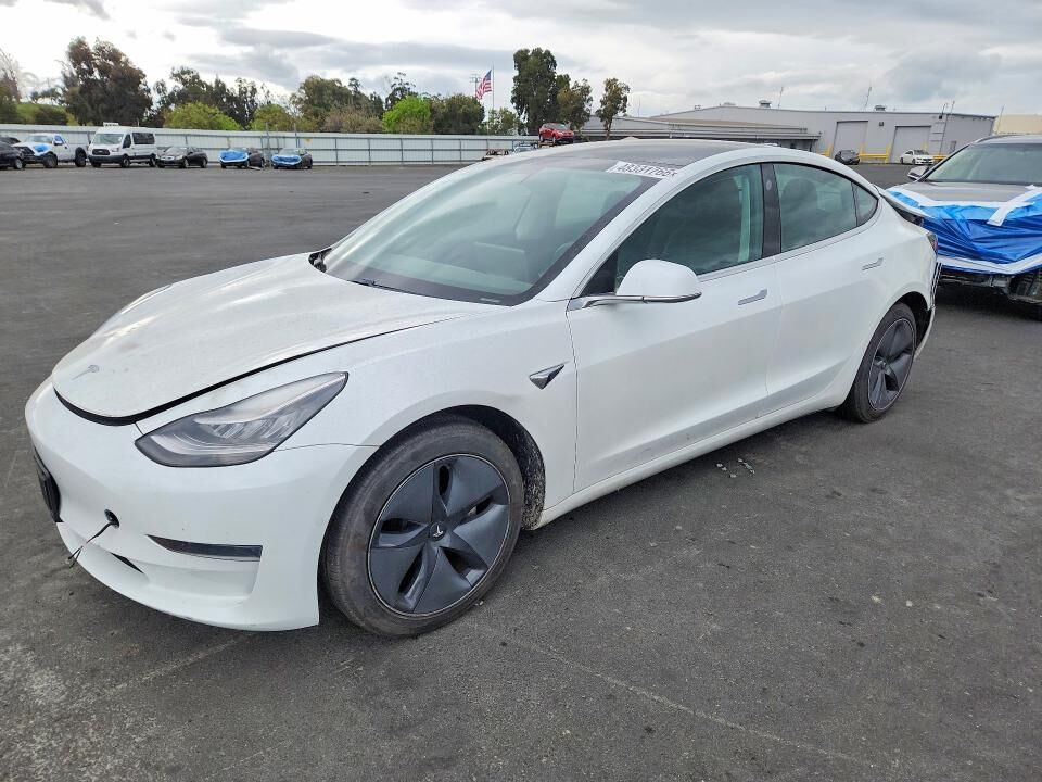 2020 TESLA Model 3