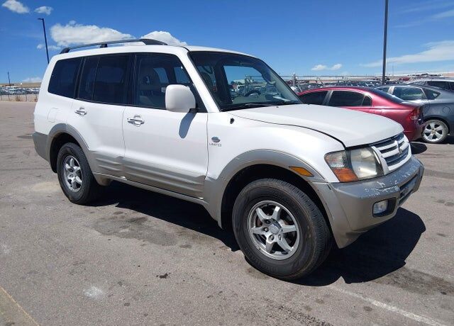 2002 MITSUBISHI Montero