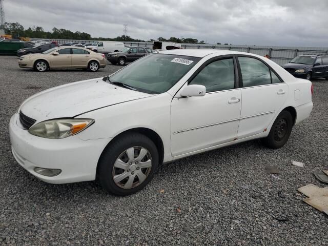 2004 TOYOTA Camry