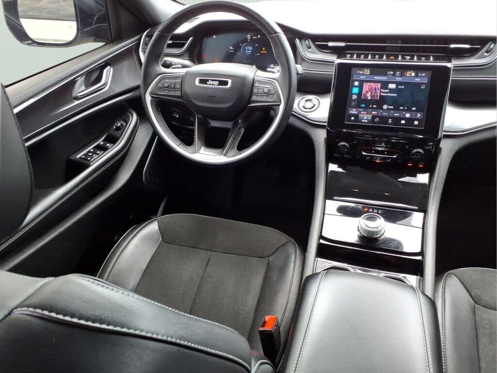 2022 JEEP Grand Cherokee