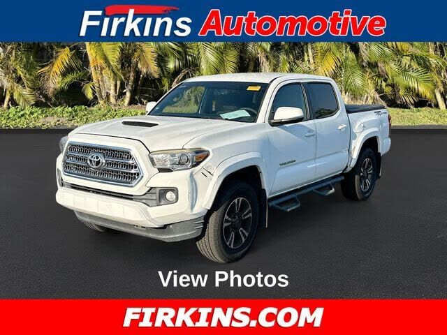 2017 TOYOTA Tacoma