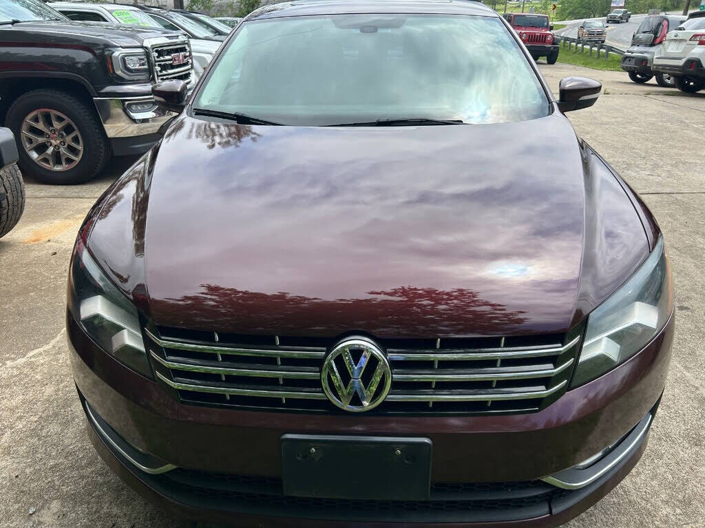 2013 VOLKSWAGEN Passat