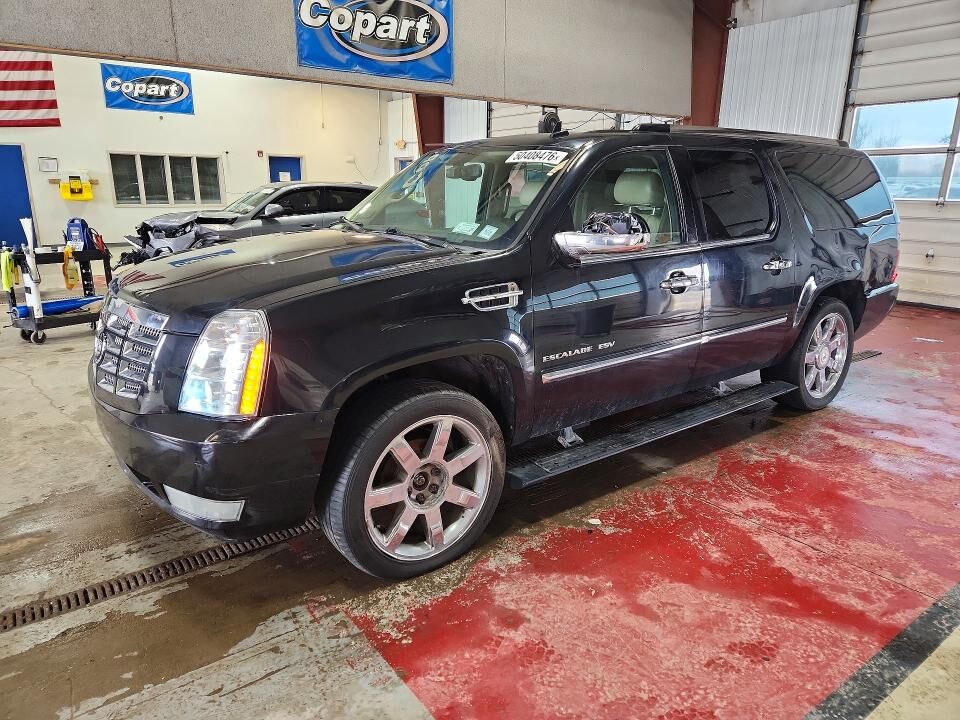 2010 CADILLAC Escalade