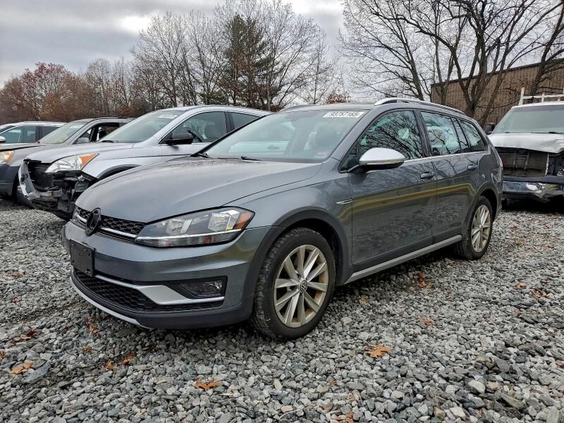 2018 VOLKSWAGEN Golf Alltrack