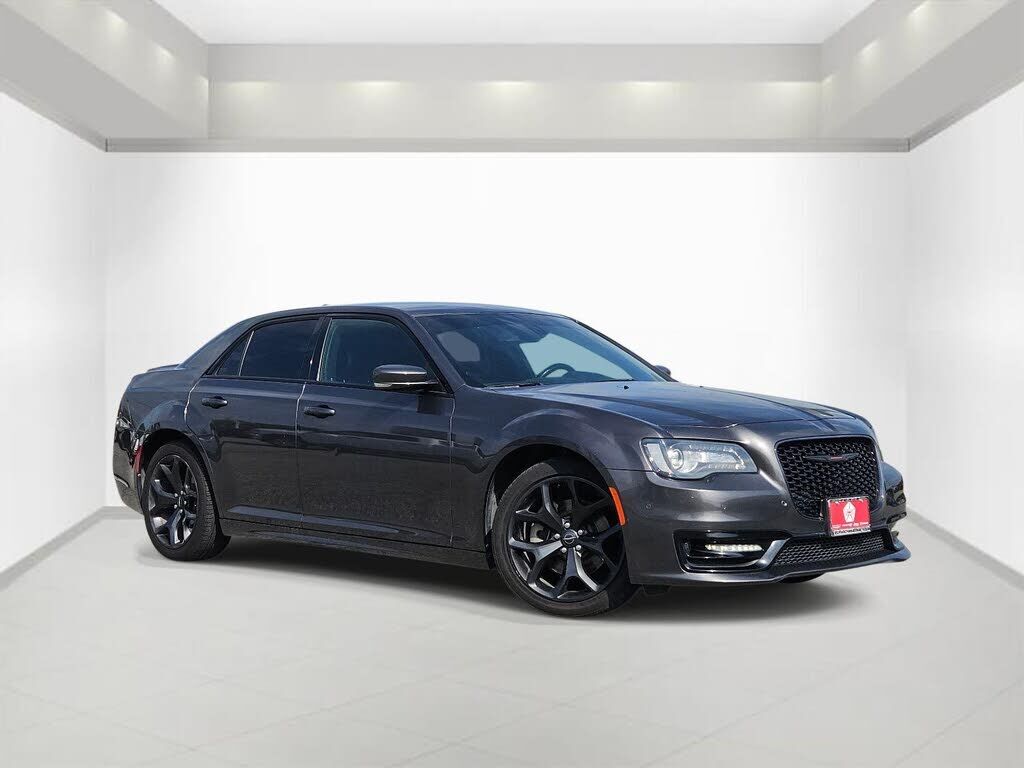 2021 CHRYSLER 300