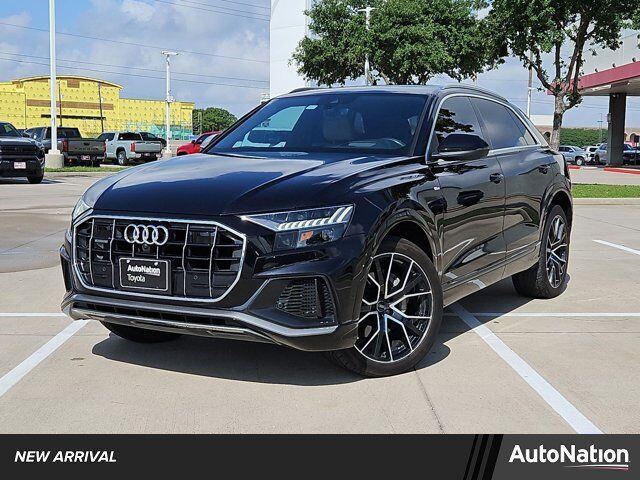 2020 AUDI Q8