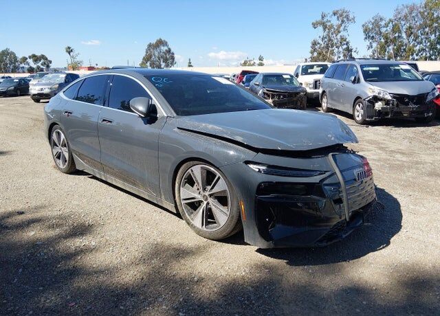 2025 AUDI A6