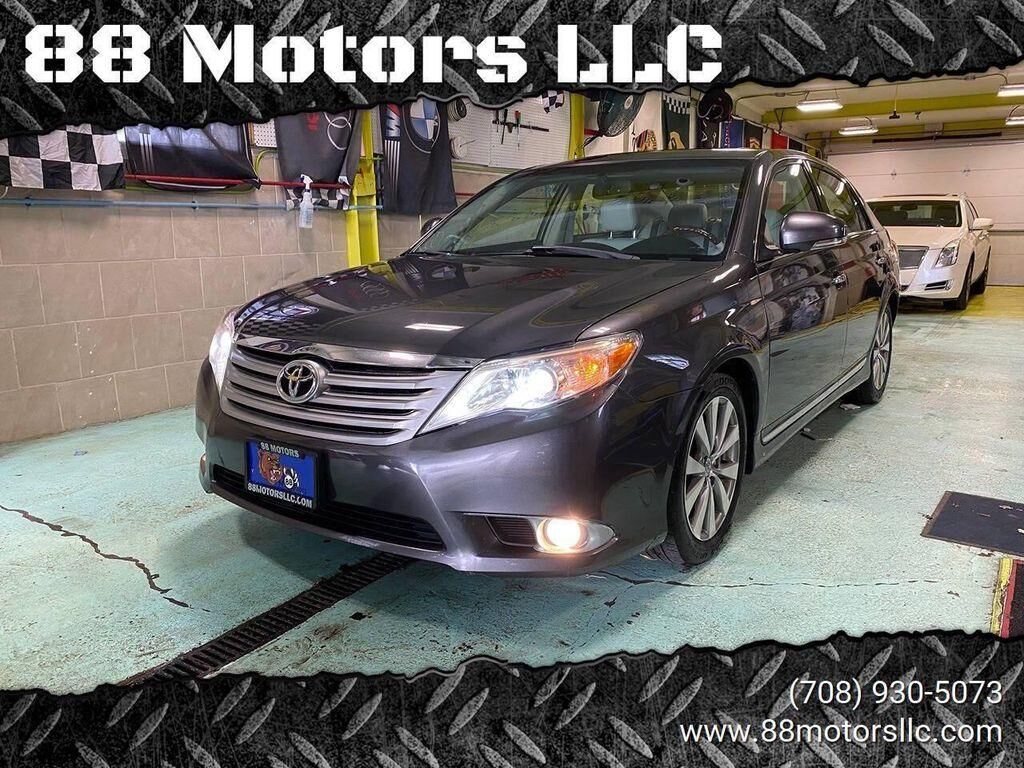 2011 TOYOTA Avalon
