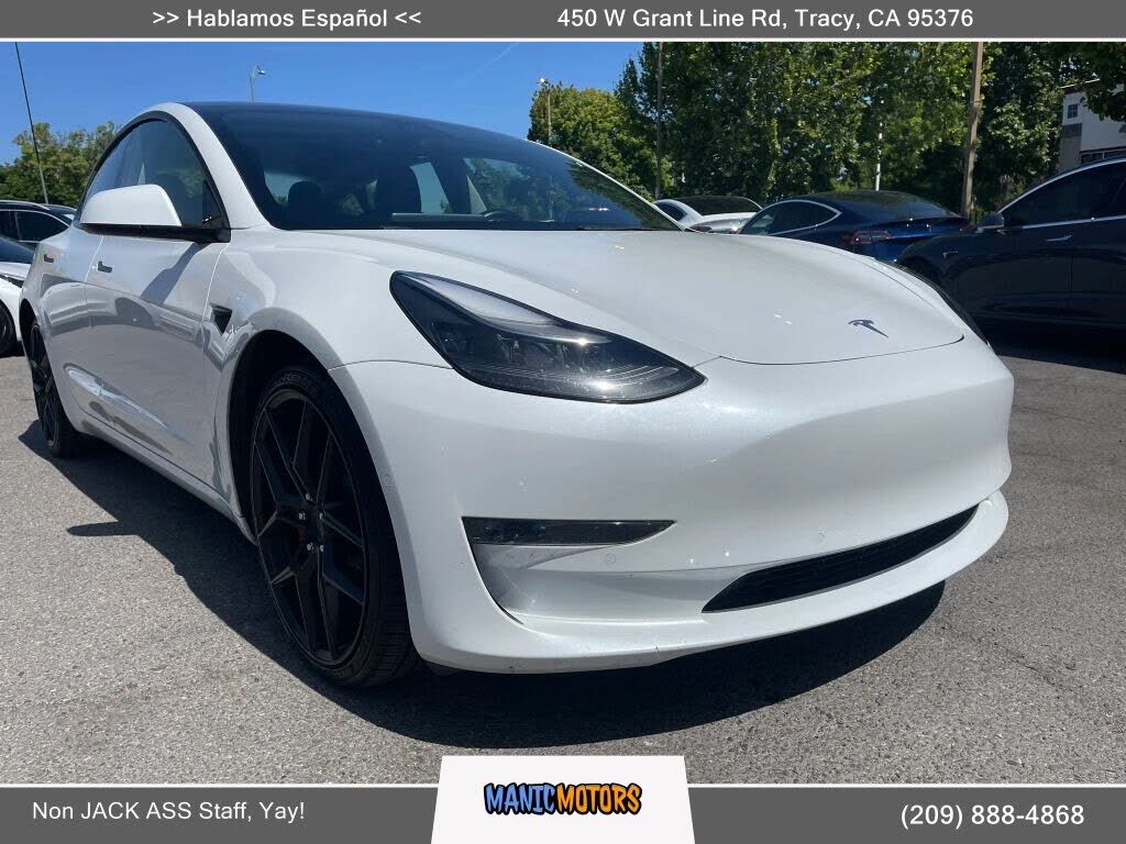 2022 TESLA Model 3