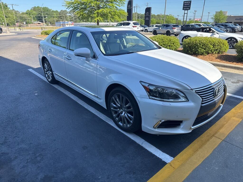 2013 LEXUS LS