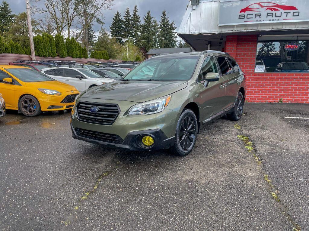 2017 SUBARU Outback