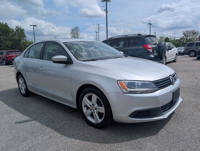 2013 VOLKSWAGEN Jetta