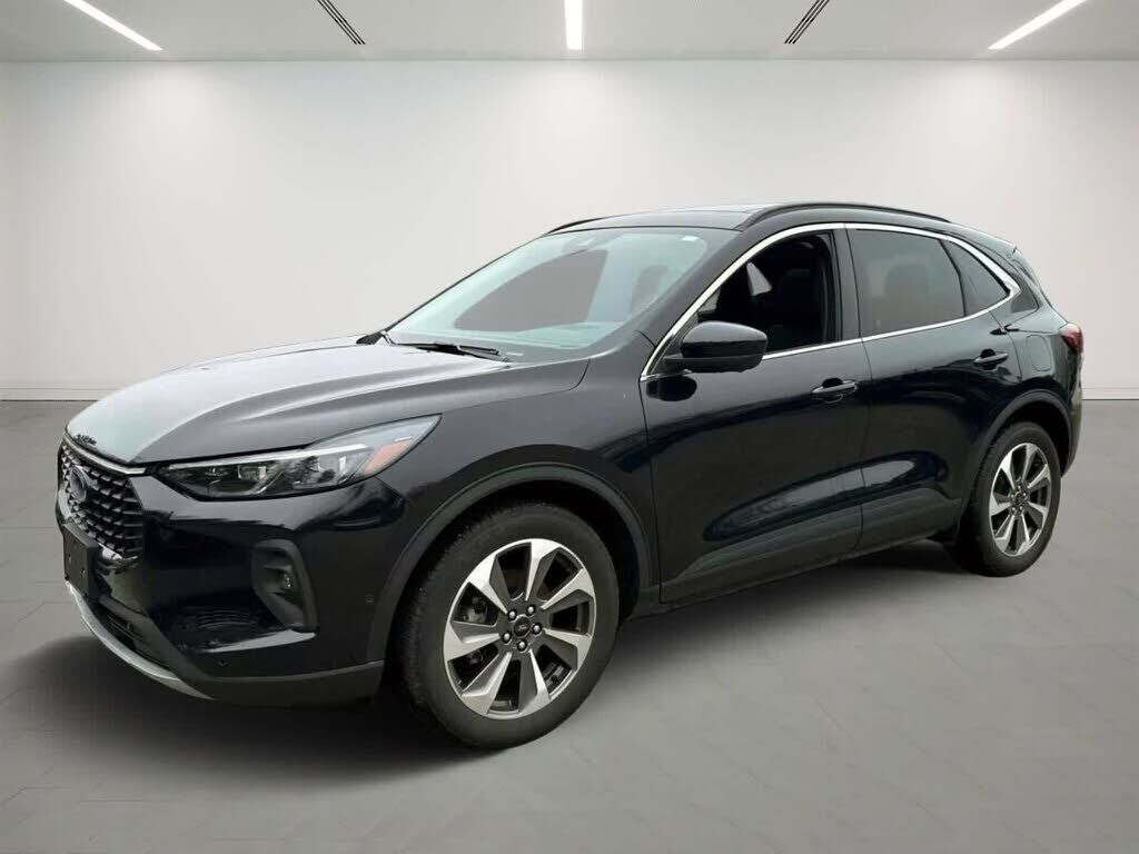 2024 FORD Escape