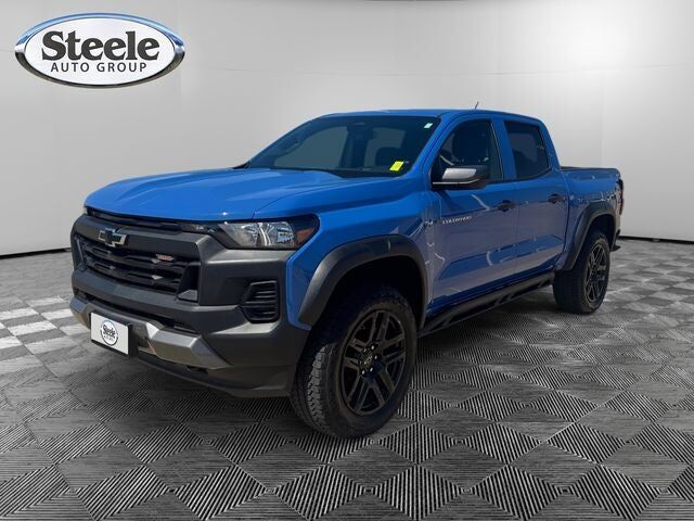 2025 CHEVROLET Colorado