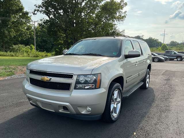 2013 CHEVROLET Suburban