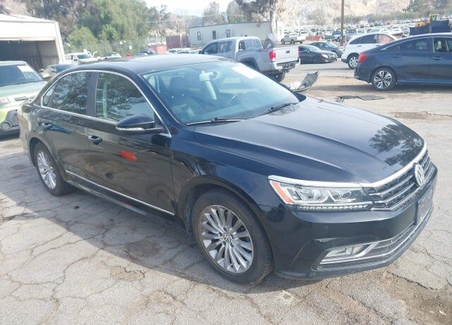 2016 VOLKSWAGEN Passat