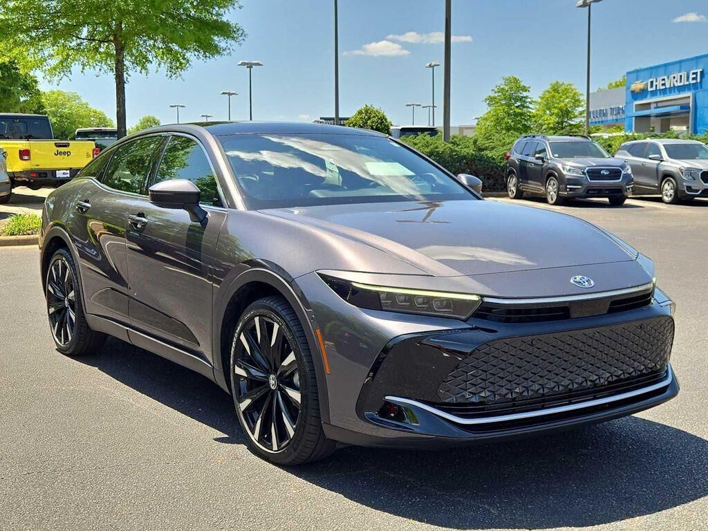 2024 TOYOTA CROWN